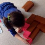 Montessori Duyu Araçları'ndan Pembe Kule ve Kahverengi Sİlindirler